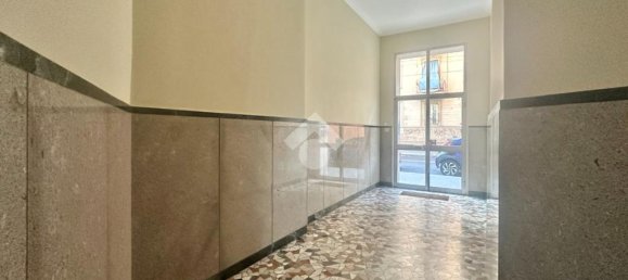 2 bedrooms Apartment in Turin, Italy No. 272024 23