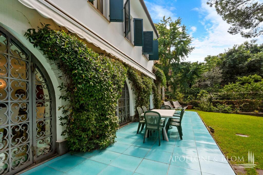 8 bedrooms Villa in Recco, Italy No. 55849