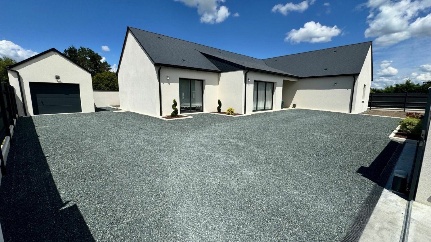 Дом с 4 спальнями в Роморантен-Лантене, Франция № 154025