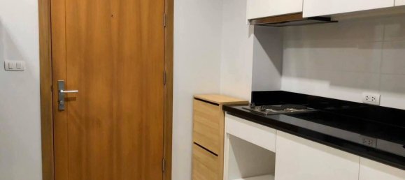 1 bedroom Condo in Bangkok, Thailand No. 2613 5