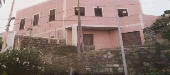 5 rooms Building in Pantelleria, Italy No. 116160 5