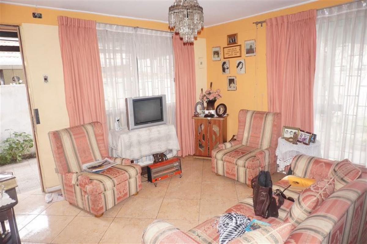 3 bedrooms House in Santiago, Chile No. 3330