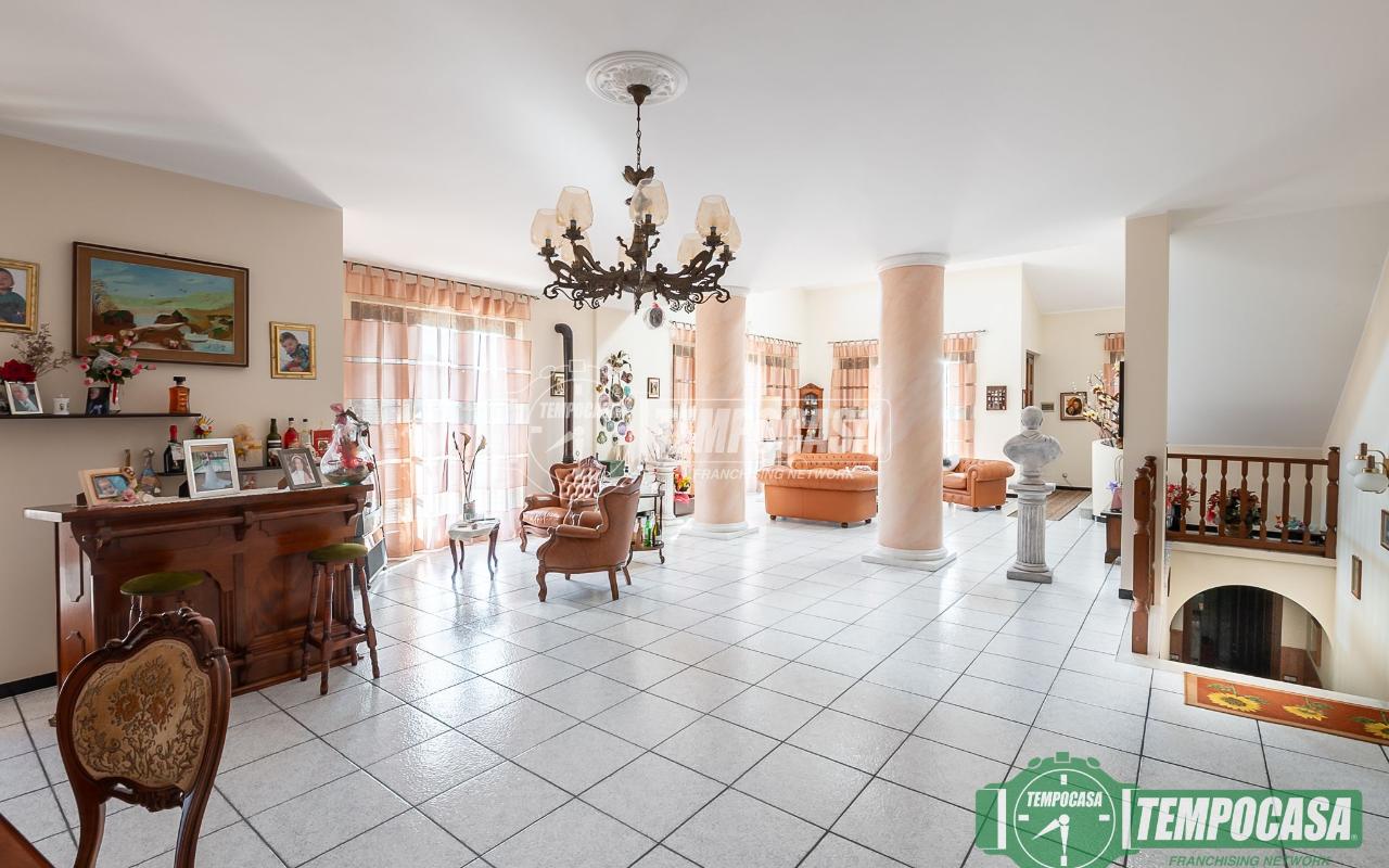 5-Zimmer Villa in Caselle Lurani, Italy, Nr. 166184