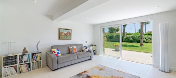 4 bedrooms Villa in Cannes, France No. 288478 9