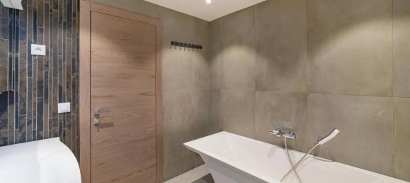 4 bedrooms Villa in Cannes, France No. 288478 12