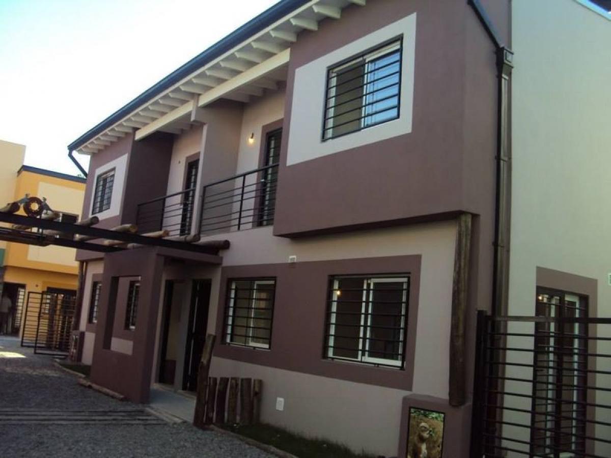 3 bedrooms House in Moron, Argentina No. 63904