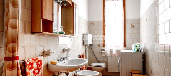 3غرفة منزل في Zocca, Italy رقم 63377 4