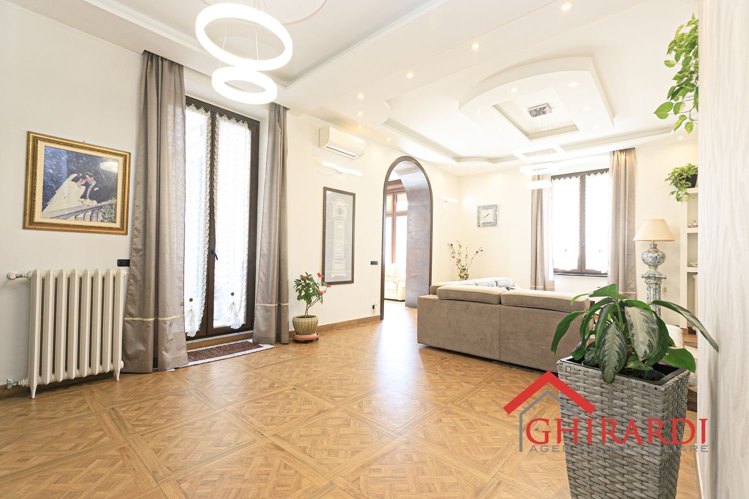 5 Schlafzimmer Wohnung in Genoa, Italy, Nr. 342206
