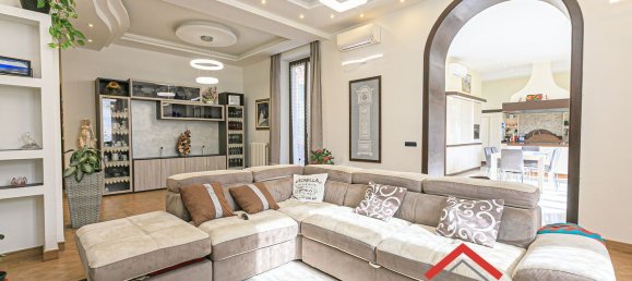 5 Schlafzimmer Wohnung in Genoa, Italy, Nr. 342206 9