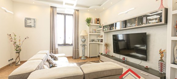 5 Schlafzimmer Wohnung in Genoa, Italy, Nr. 342206 5