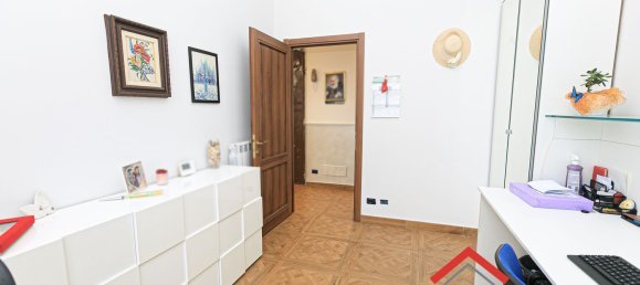 5 Schlafzimmer Wohnung in Genoa, Italy, Nr. 342206 30