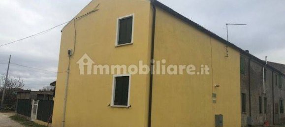2 bedrooms House in Adria, Italy No. 211749 2