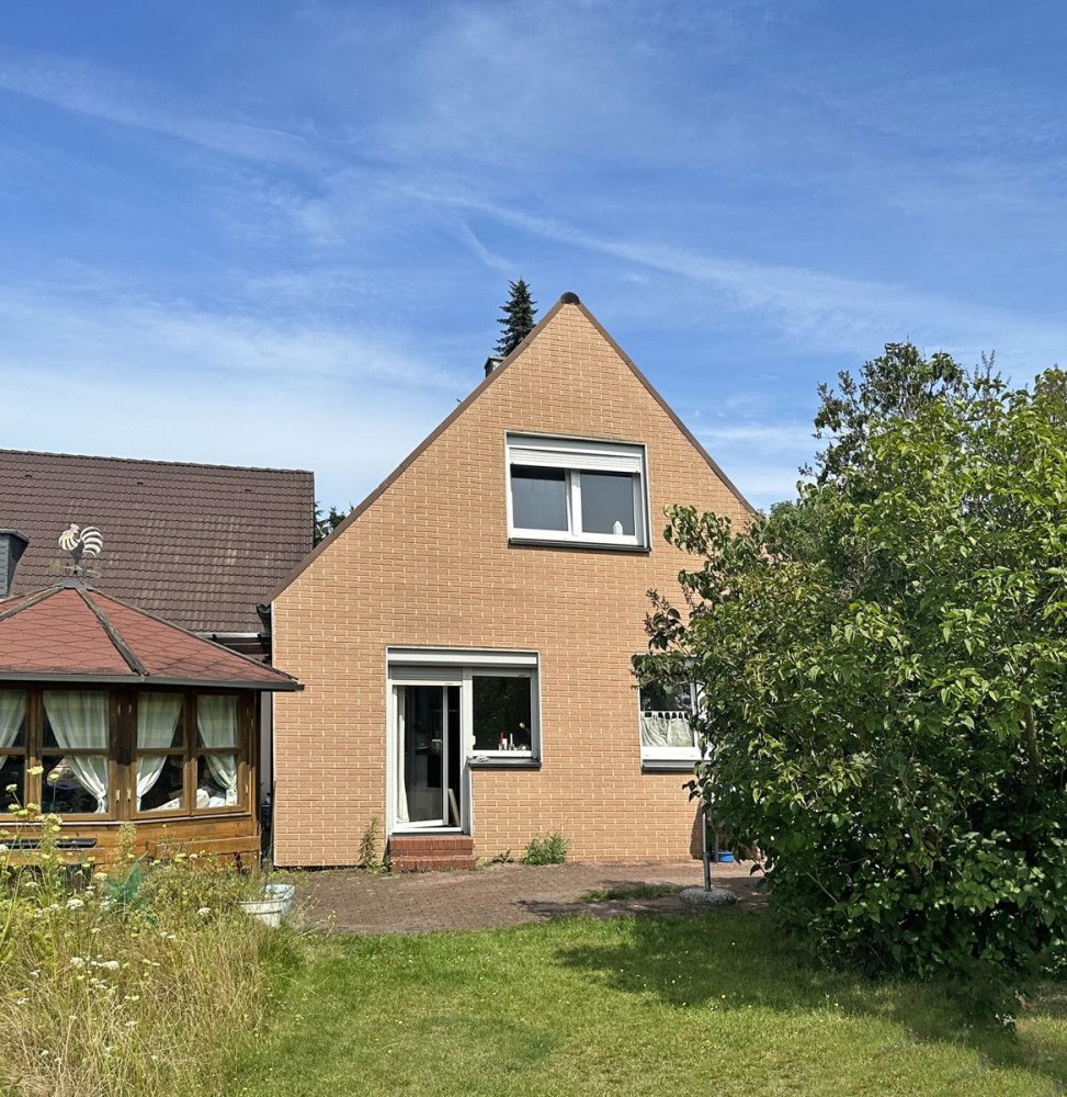 Дом с 4 комнатами в Вандсбек, Германия № 45461