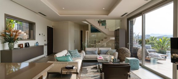 5 bedrooms Villa in Javea, Spain No. 11981 6