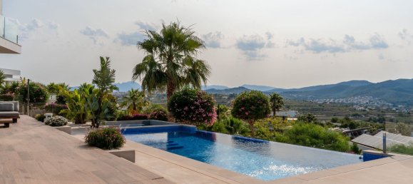 5 bedrooms Villa in Javea, Spain No. 11981 2