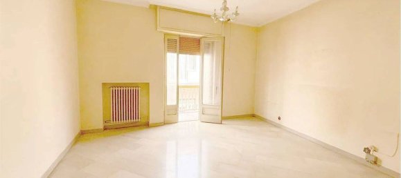 3 chambres Appartement à Noicattaro, Italy No. 102710 8