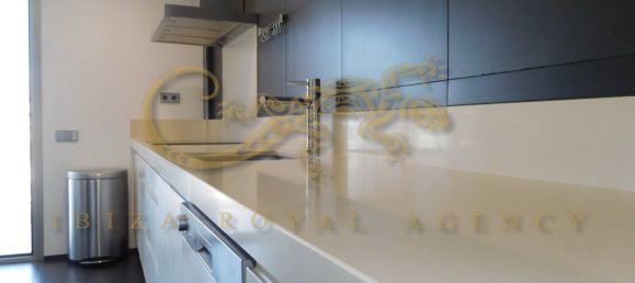 2 bedrooms Penthouse in Talamanca, Spain No. 875 19