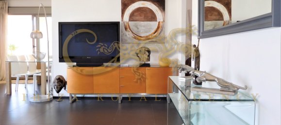 2 bedrooms Penthouse in Talamanca, Spain No. 875 4