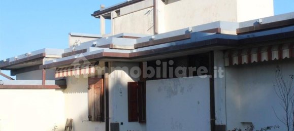 3 bedrooms Apartment in Florence, Italy No. 233125 5