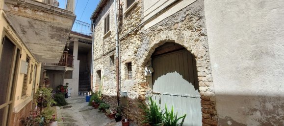 6غرفة منزل في Isola del Gran Sasso d'Italia, Italy رقم 267631 26