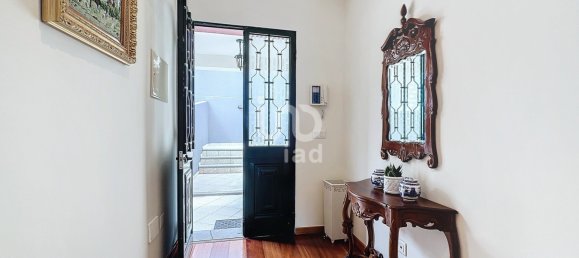 Дом с 4 спальнями в Фуншал, Португалия № 119659 7