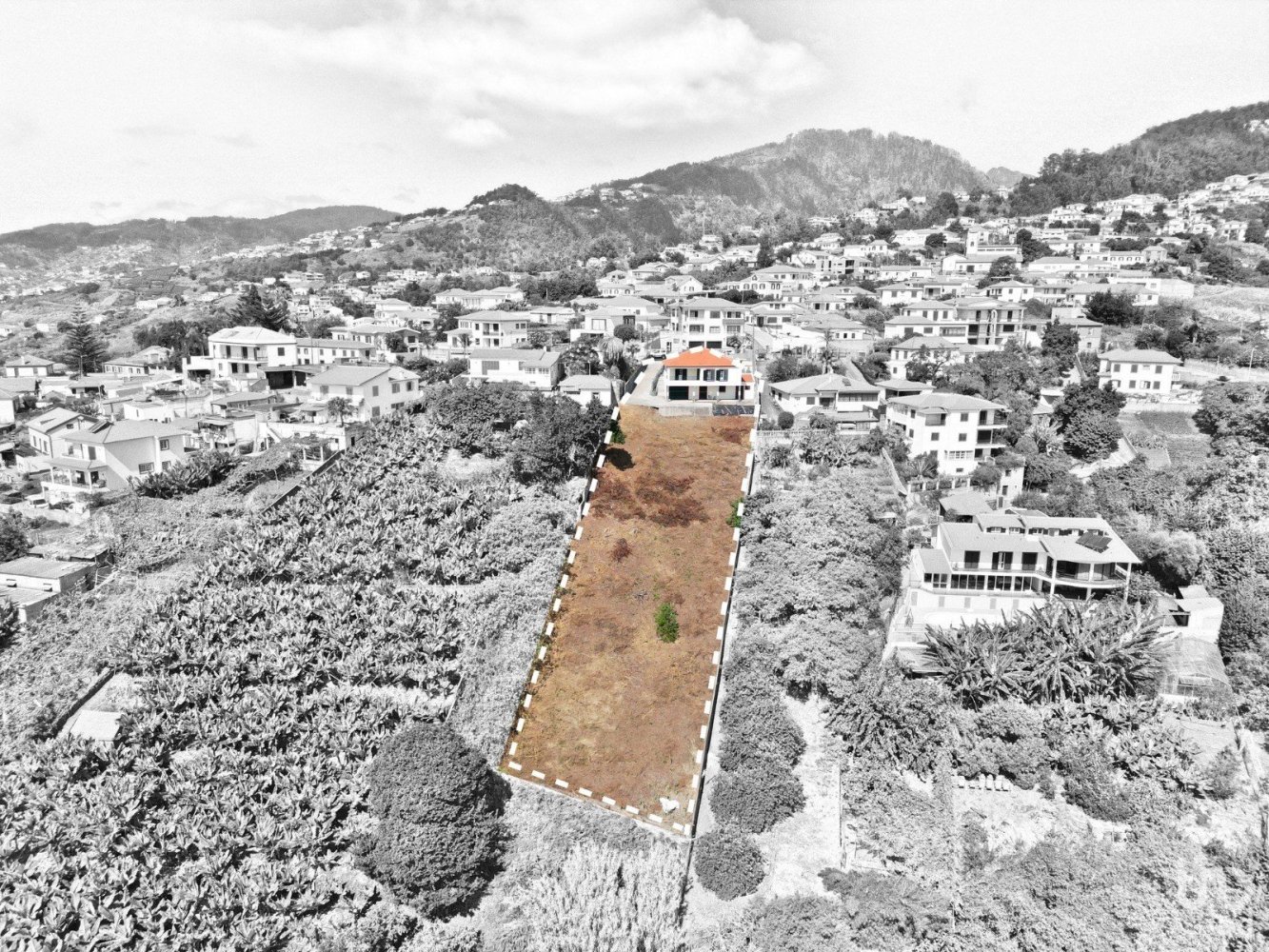 Дом с 4 спальнями в Фуншал, Португалия № 119659