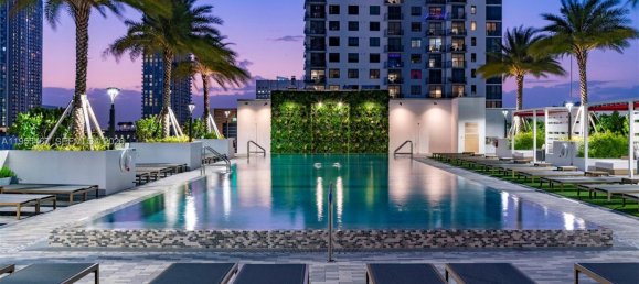 Apartamento T1 em Miami, EUA N.º 615106 3