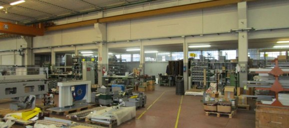 950m² Warehouse in Vigonza, Italy No. 210176 2
