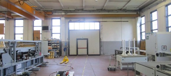 950m² Warehouse in Vigonza, Italy No. 210176 4