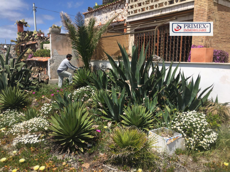 3-salle Villa à Pomezia, Italy No. 230156