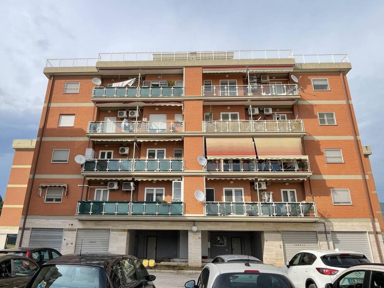 3 rooms Apartment in Latina, Italy No. 141788