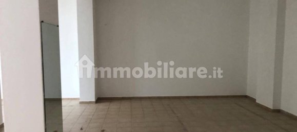 1-Zimmer Gewerbliche Immobilie in Quartu Sant'Elena, Italy, Nr. 290057 3