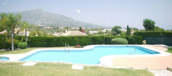 3 Schlafzimmer Doppelhaus in Marbella, Spain, Nr. 37054 17