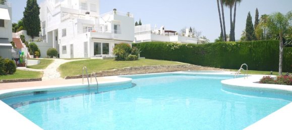 3 Schlafzimmer Doppelhaus in Marbella, Spain, Nr. 37054 15