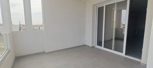 2 chambres appartement à vendre à Larnaka, Cyprus № 175747 3