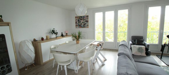 3 bedrooms Apartment in Chartres, France No. 154092 3