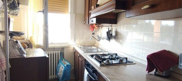 4 bedrooms Apartment in Reggio Emilia, Italy No. 347347 4