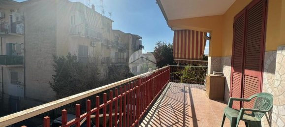 4 bedrooms Apartment in Naples, Italy No. 257851 7