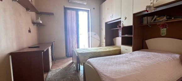 4 bedrooms Apartment in Naples, Italy No. 257851 17