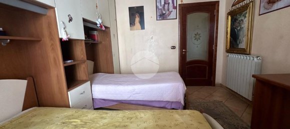 4 bedrooms Apartment in Naples, Italy No. 257851 18