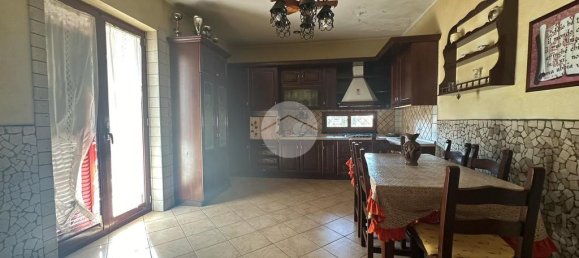 4 bedrooms Apartment in Naples, Italy No. 257851 4