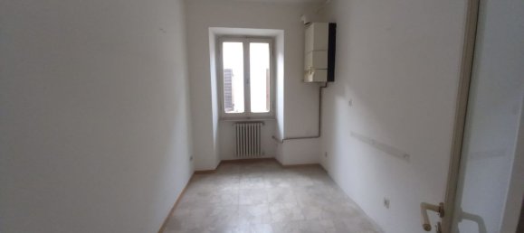 5 rooms Apartment in San Benedetto del Tronto, Italy No. 158877 2