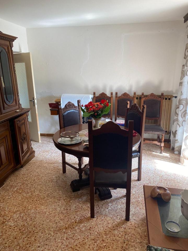7 rooms Apartment in Massa, Italy No. 114715
