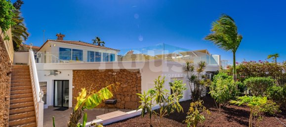 5 bedrooms Villa in Adeje, Spain No. 16207 20