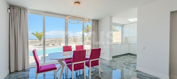 5 bedrooms Villa in Adeje, Spain No. 16207 23