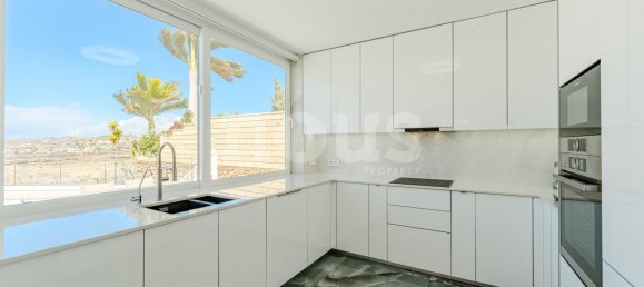 5 bedrooms Villa in Adeje, Spain No. 16207 2