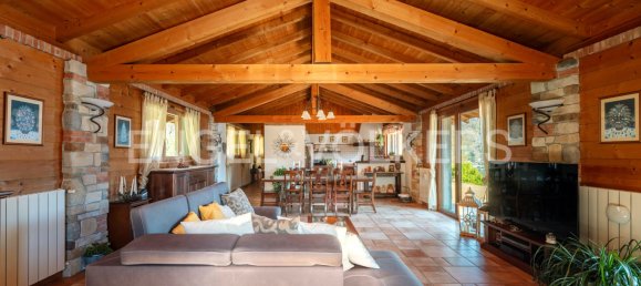 2 chambres Villa à Cuasso al Monte, Italy No. 129235 8