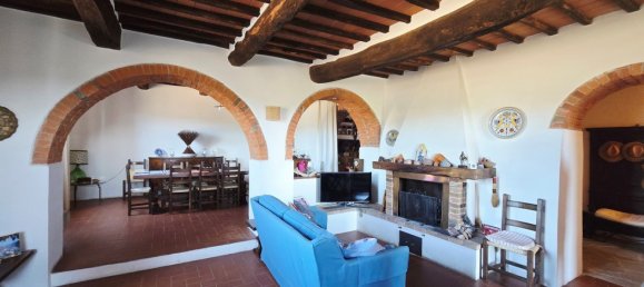 4 bedrooms House in Civitella in Val di Chiana, Italy No. 276796 7