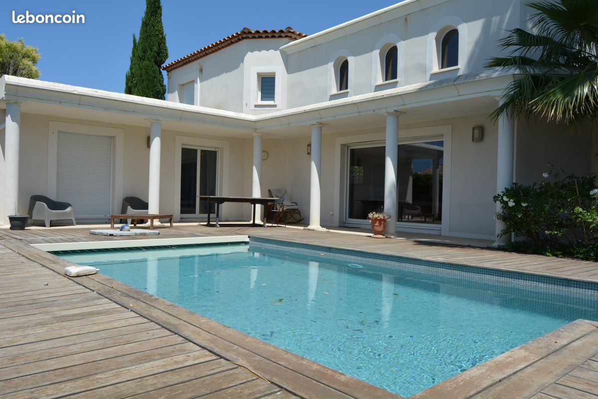 5 bedrooms Villa in Villeneuve-les-Maguelone, France No. 290680