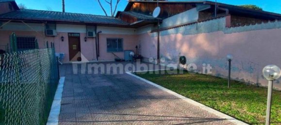 3 Schlafzimmer Villa in Rome, Italy, Nr. 296422 13